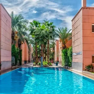 Gasthuis Amirkesh And Pool